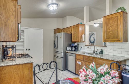Norman Cottage | 2 Mi to OU: Family-friendly Retreat w/Patio!