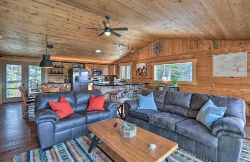 Saint Mary's House | 2 Mi to St Marys Glacier Modern Cabin with Hot Tub