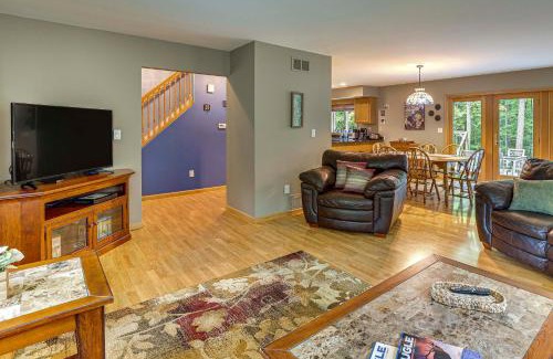 Warsaw House | 2 Mi to Woodbury Wildlife Area Cozy Farmhouse!