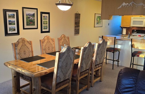 Summit Cove Condo | 2 Minutes to Keystone Ski Resort! Cozy, spacious and quiet condo with balcony