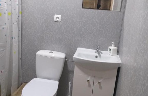 Grodzisk Mazowiecki Apartment | 2 osobowe kawalerki w domkach FreezerHause Kozery- NoclegiGrodziskPL 792-535-535