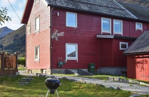 Voll Apartment | 2 person holiday home in Måndalen-By Traum