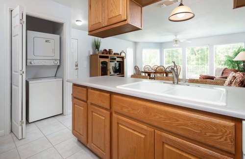 New Braunfels Condo | 2 Pools, 4 Hot tubs on the Guadalupe River! Walk to Schlitterbahn!