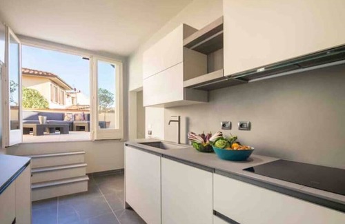 Santa Maria Novella Apartment | 2 Private terraces with a hot tub to die for .Amazing views on the hills !
