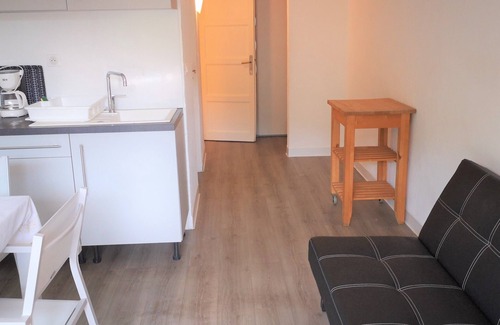 Bastide Giraud Apartment | 2-room apartment Résidence Provençale Air-conditioned Parking Pool 2 km Sea