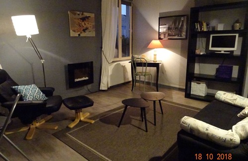 Maisons-Laffitte Bed & Breakfast | 2-room apartment