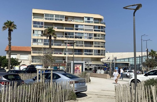 Le Port Apartment | 2-room apartment beachfront, 4 pax, Canet-Plage