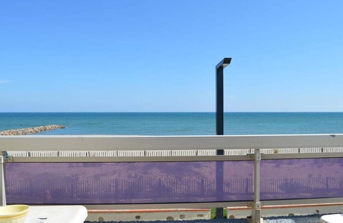 Saint-Nazaire Apartment | 2-room apartment with parking in Saint-Cyprien