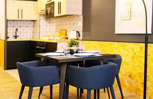 Old Town Apartment | 2 rooms with patio - center of Toulon