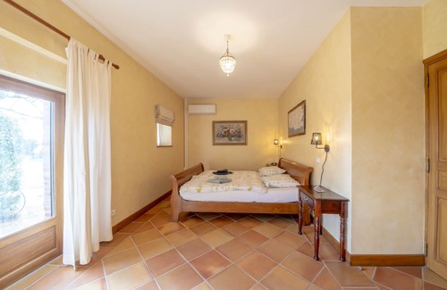 Monclar-de-Quercy Bed & Breakfast | 2 self-catering cottages on the same estate in the heart of South-West France