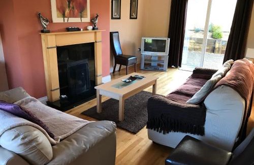 Kenmare House | 2 Sheen View
