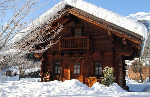 Les Praz-de-Chamonix Ski Chalet | 2-star mazot with garden, parking and wifi - Chamonix