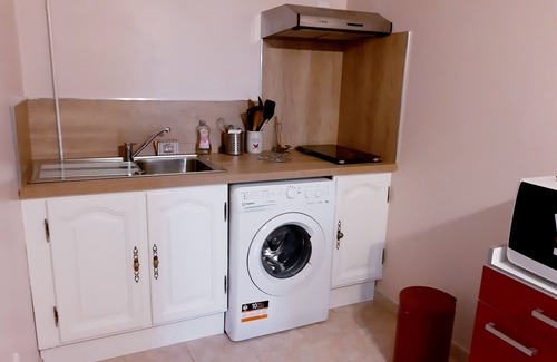 Sarlat-la-Caneda Cottage | 2 steps from the historic center, pleasant, quiet gite with beautiful saltwater swimming pool