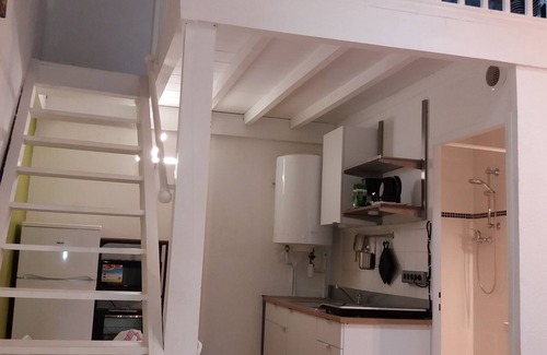 Centre Ville Apartment | 2 steps from the Château - Nice studio