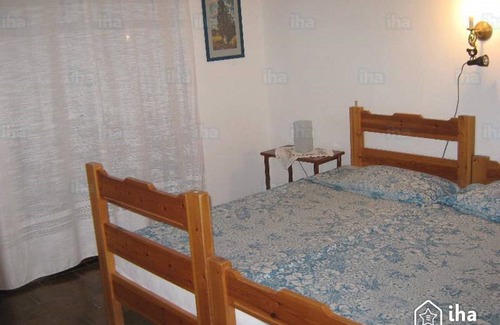 Kalyves Polygyrou House | 2-Story Beach Summer House for 5 people