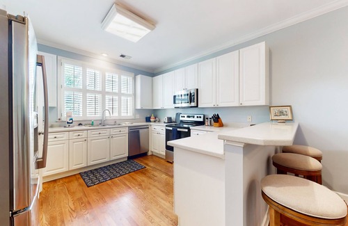 Harleston Village House | 2-story downtown Charleston house with balcony, washer/dryer, central AC, WiFi