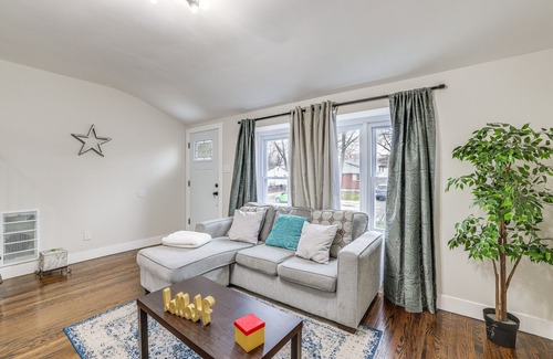 Lawnside House | 2-Story Lawnside Home: 13 Mi to Dtwn Philadelphia!