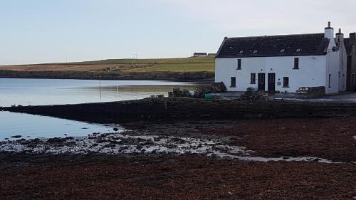 St. Margaret's Hope Apartment | 2 The Noust Self Catering