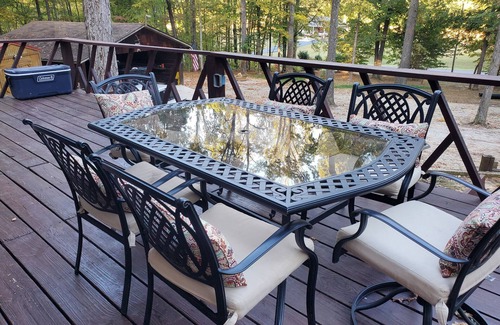 Springville Cabin | 2 wooded acres, 2 king beds & 1 full bed, fire pit & plenty of parking!