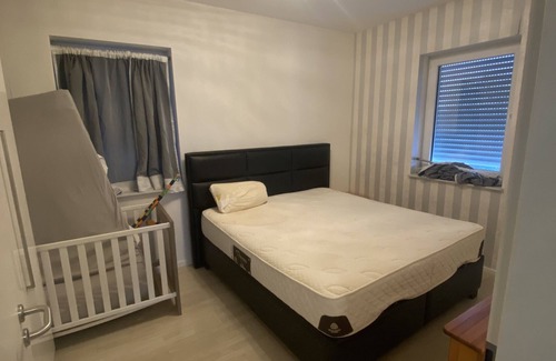 Kirchhain Apartment | 2-zimmer-wohnung mit 4 Schlafbetten in Bahnhofs- und Zentrumsnähe zu Vermieten