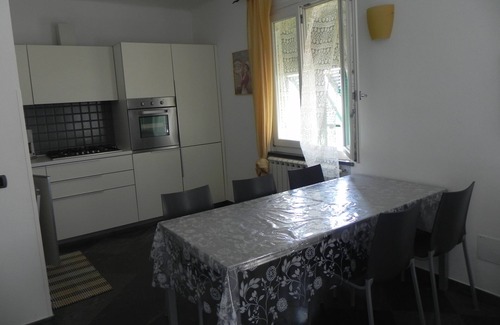 Levanto Apartment | 2 zulin farm with terrace LEVANTO from 4 to 7 people 011017-AGR-0025