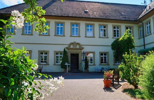 Adelsheim Hotel | 20 m² Hotel ∙ 2 guests