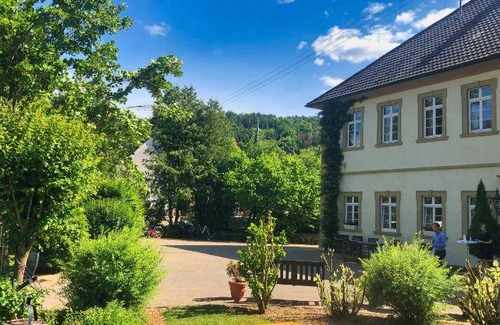Adelsheim Hotel | 20 m² Hotel ∙ 2 guests