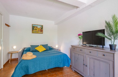 Sainte-Maxime City Centre House | 20 m² House ∙ 1 bedroom ∙ 2 guests
