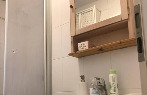 Munchen District Apartment | 20 min to Marienplatz, 4-Zi-Whg in Munich-Neubiberg