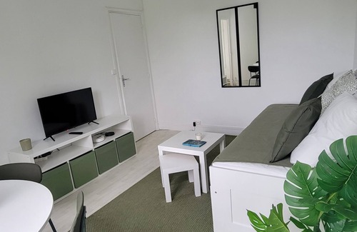Les Gondoles Apartment | 20 minutes from Paris, with all the comforts for a business or family stay!
