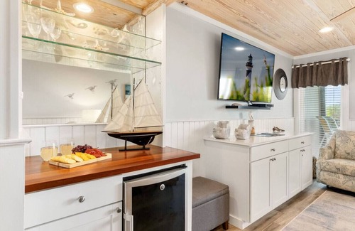Morehead City Condo | 20% Off~ Oceanfront Condo~ Pools