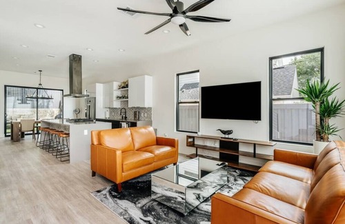 Blackshear-Prospect Hill House | 20% OFF Weekly New Cozy 4B-EVcharger-Gym-The Haus