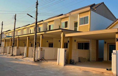Khon Kaen House | 200 m² House ∙ 2 bedrooms ∙ 5 guests