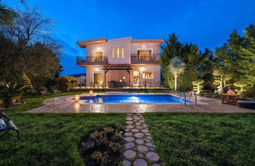 Filerimos House | 200 m² House ∙ 3 bedrooms ∙ 7 guests