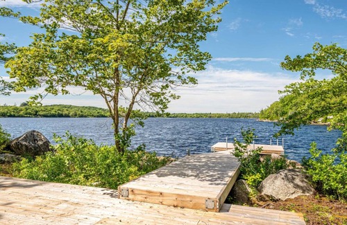 Halifax County House | 200 m² House ∙ 4 bedrooms ∙ 8 guests