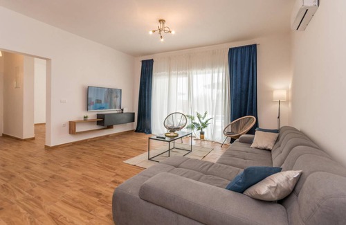 Velim House | 200 m² House ∙ 4 bedrooms ∙ 10 guests