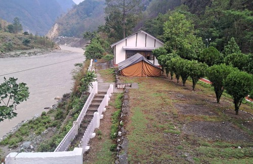Chamoli Apartment | 2000 m² Apartment ∙ 4 bedrooms ∙ 20 guests
