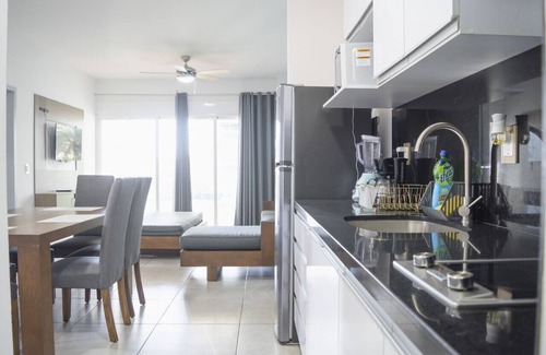 Marina Mazatlan Condo | 2009 B Depa con balcón panorámico en la Marina
