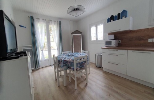 Saint-Pierre-d'Oleron House | 200m from the sea: house for 4 people with swimming pool and garden