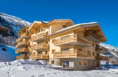 Les Boisses Apartment | 200m from resort center, 4th floor, view valley, fitness, swimming pool, sauna, hammam, balcony, tv