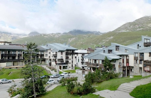 Le Lavachet Apartment | 200m from resort center, 3rd floor, tv, 55m², Tignes