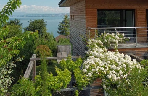 Neuvecelle House | 2013 architect's villa with heated swimming pool, lake views, 100 m from the beaches