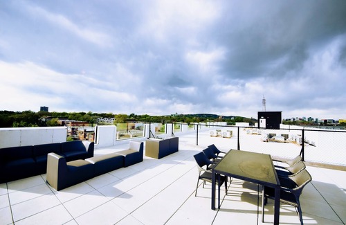 Cote-Des-Neiges—Notre-Dame-De-Grace Apartment | 202-★Exquisite*2BR-gym*rooftop terrace*1Gbps WIFI★