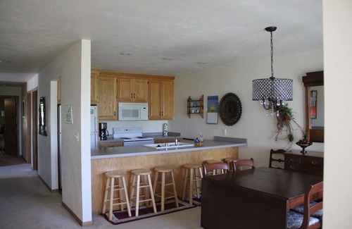 Eames Farm Condo | 2025 NOW RENTING!