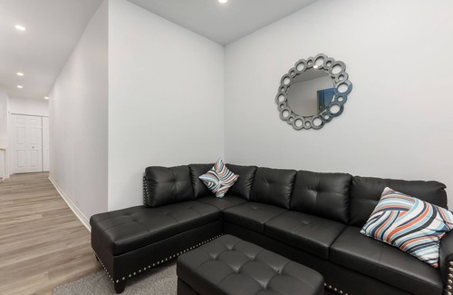 Quartier des Spectacles Apartment | #204 Downtown One bedroom Loft in with free parking