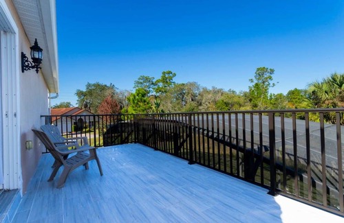 Lake Wilson Preserve House | 205 m² House ∙ 5 bedrooms ∙ 12 guests