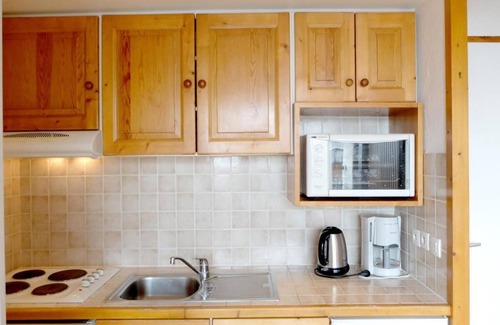 Tignes le Lac Apartment | 20m from resort center, 2nd floor, balcony, tv, ski locker, 31m², Tignes