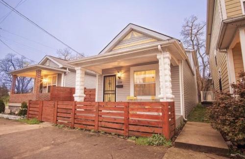 Smoketown Jackson House | 20Percent OFF Luxury 3BR on the Bourbon Trail Sleeps10