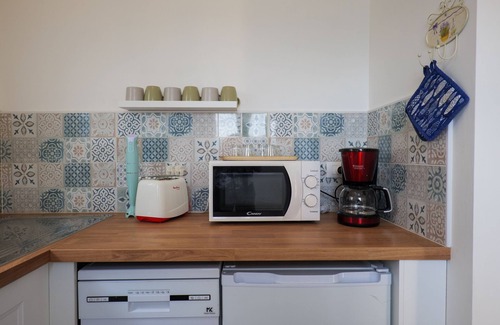 Suna Apartment | 2½-zimmer-wohnung mit Balkon mit Seesicht und Parkplatz