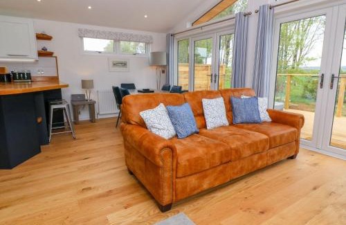 Dobwalls House | 21 Meadow Retreat